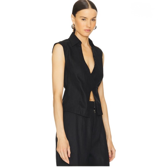 FAITHFULL THE BRAND Antibes Sleeveless Wrap Shirt in color Black - Picture 2 of 5